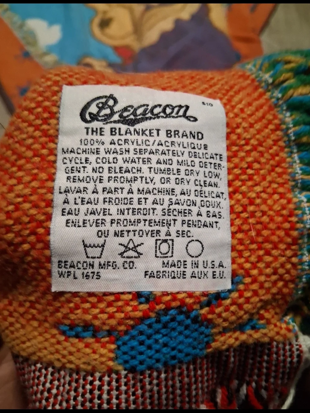 VTG Beacon Disney Fringe Throw Blanket Tapestry Winnie The Pooh And Tigger USA